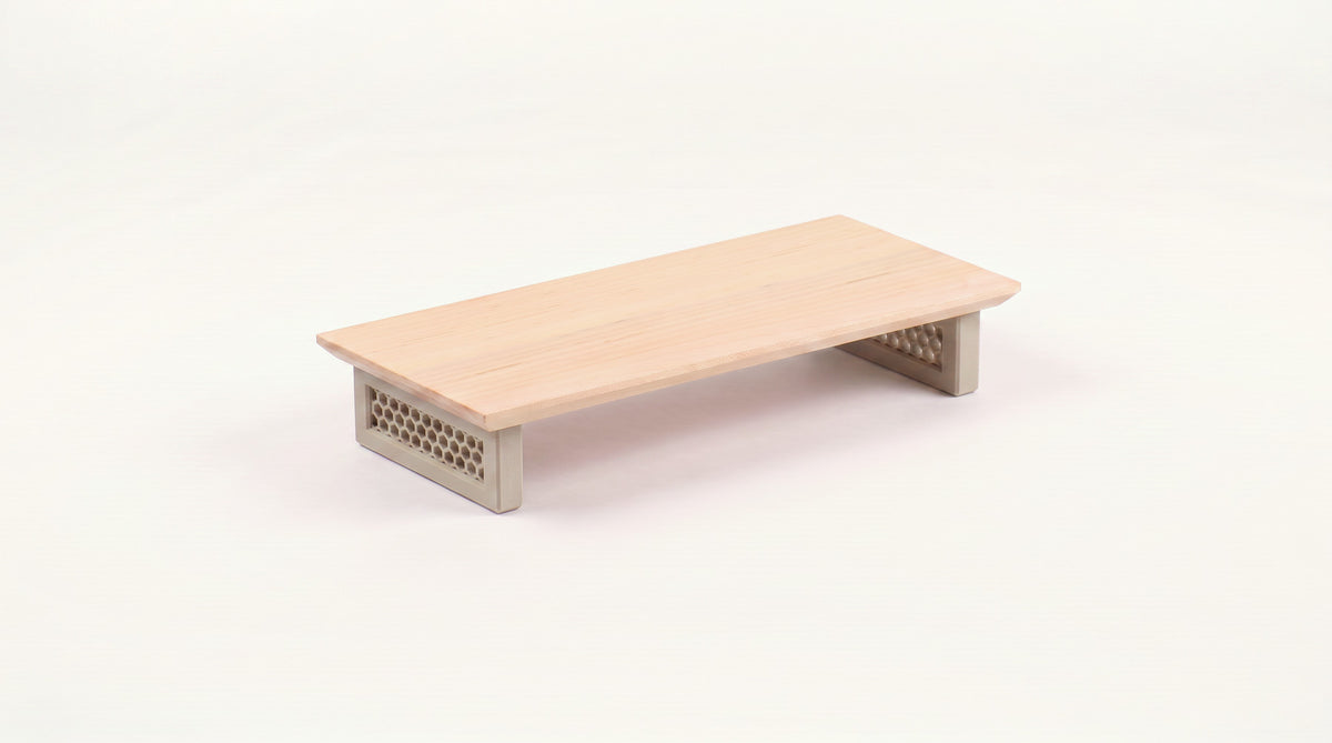 Single monitor riser in Maple with Hex legs in Bone White